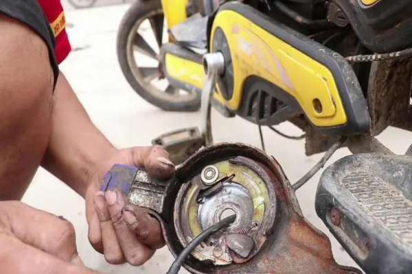 河南电动车刹车故障